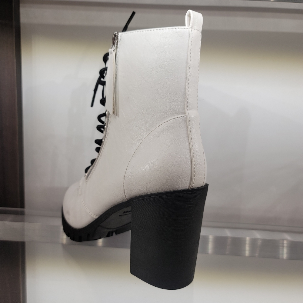 City of the moon WHITE LACE UP CHUNKY HEELED ANKL - Picture 5 of 5